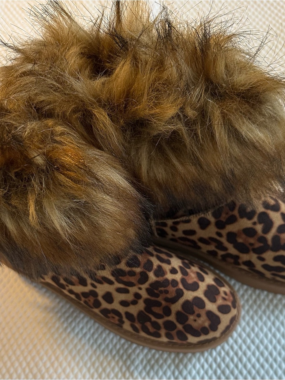Dirty Laundry leopard faux fur boots size 8 NWOT